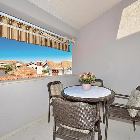 16336d Apartment *